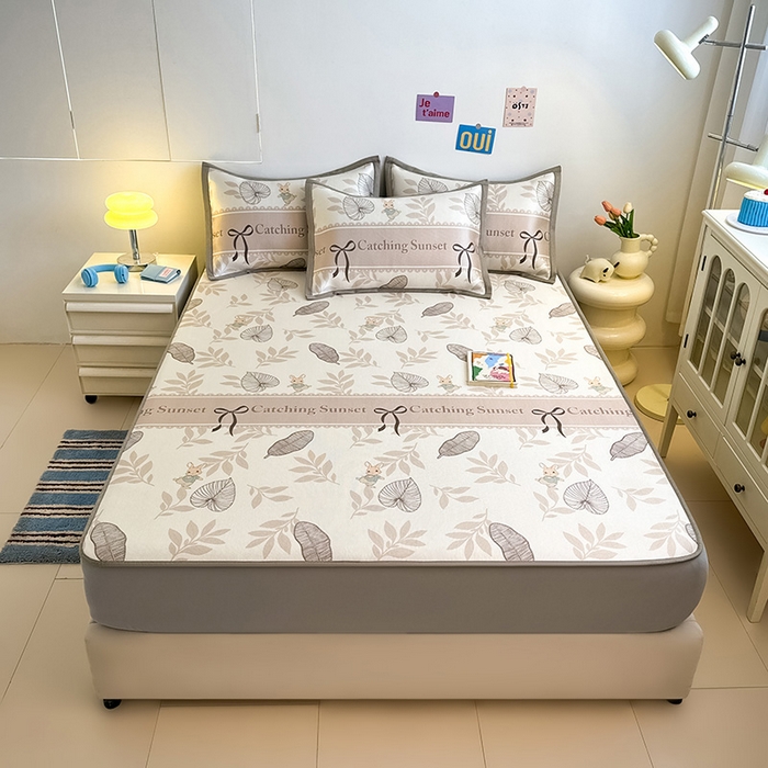 91家纺网 家纺一手货源 找家纺 全季家居 2025新款A类小清新数码印花冰藤席凉席席子 复古花园 床笠