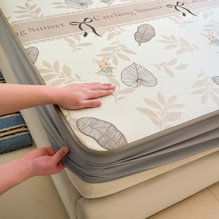 91家纺网 家纺一手货源 找家纺 全季家居 2025新款A类小清新数码印花冰藤席凉席席子 复古花园 床笠