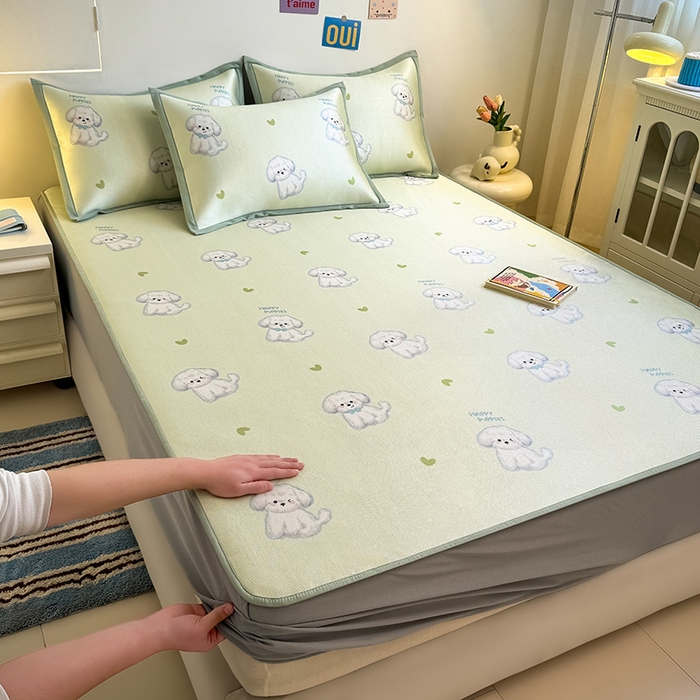 91家纺网 家纺一手货源 找家纺 全季家居 2025新款A类小清新数码印花冰藤席凉席席子 开心小狗 床笠