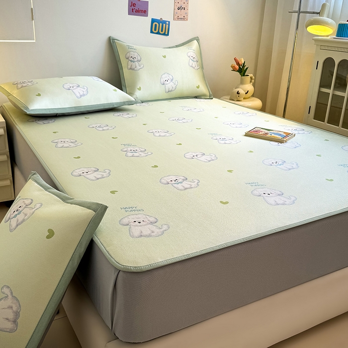 91家纺网 家纺一手货源 找家纺 全季家居 2025新款A类小清新数码印花冰藤席凉席席子 开心小狗 床笠