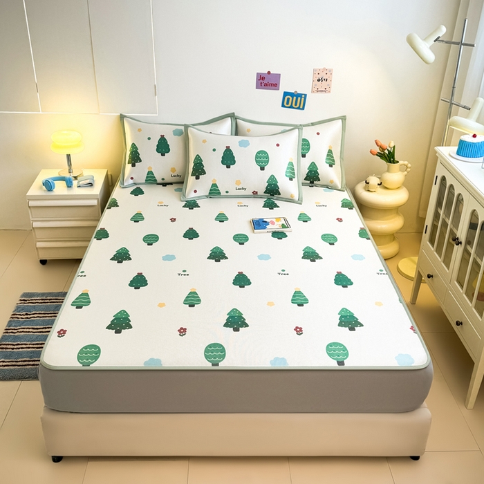 91家纺网 家纺一手货源 找家纺 全季家居 2025新款A类小清新数码印花冰藤席凉席席子 森林 床笠