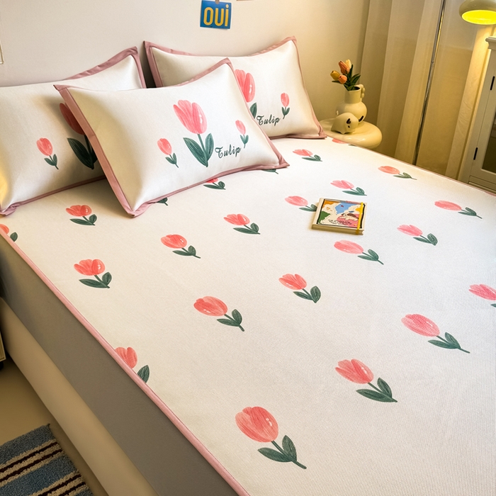 91家纺网 家纺一手货源 找家纺 全季家居 2025新款A类小清新数码印花冰藤席凉席席子 郁金香 床笠