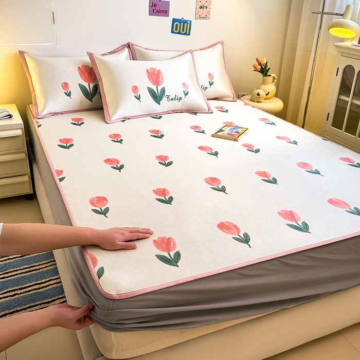 91家纺网 家纺一手货源 找家纺 全季家居 2025新款A类小清新数码印花冰藤席凉席席子 郁金香 床笠