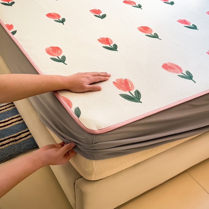 91家纺网 家纺一手货源 找家纺 全季家居 2025新款A类小清新数码印花冰藤席凉席席子 郁金香 床笠