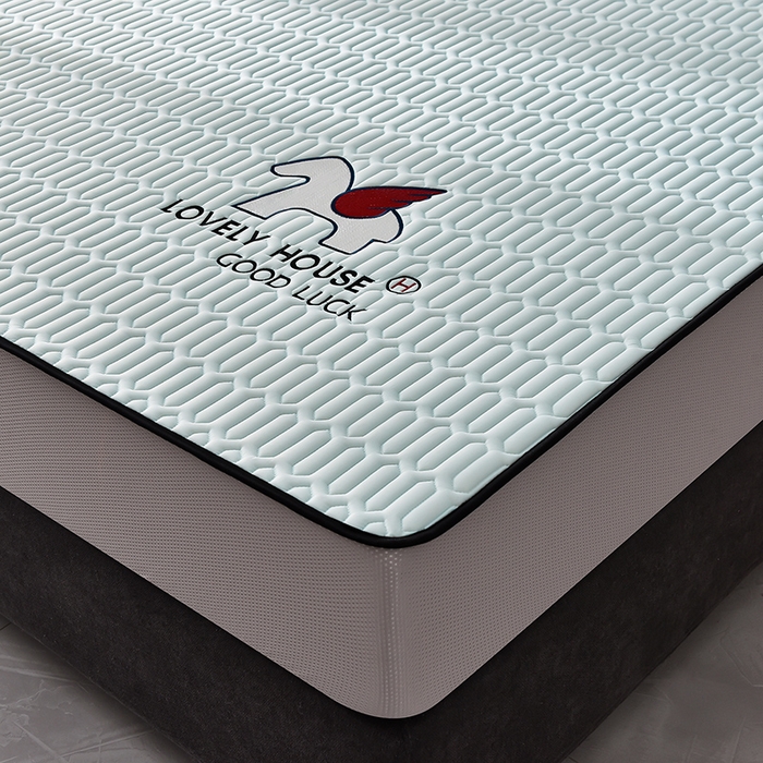 91家纺网 家纺一手货源 找家纺 炫拼家纺 2025春夏新款0.5加厚床笠乳胶凉席-小飞马系列 小飞马-冰雪蓝