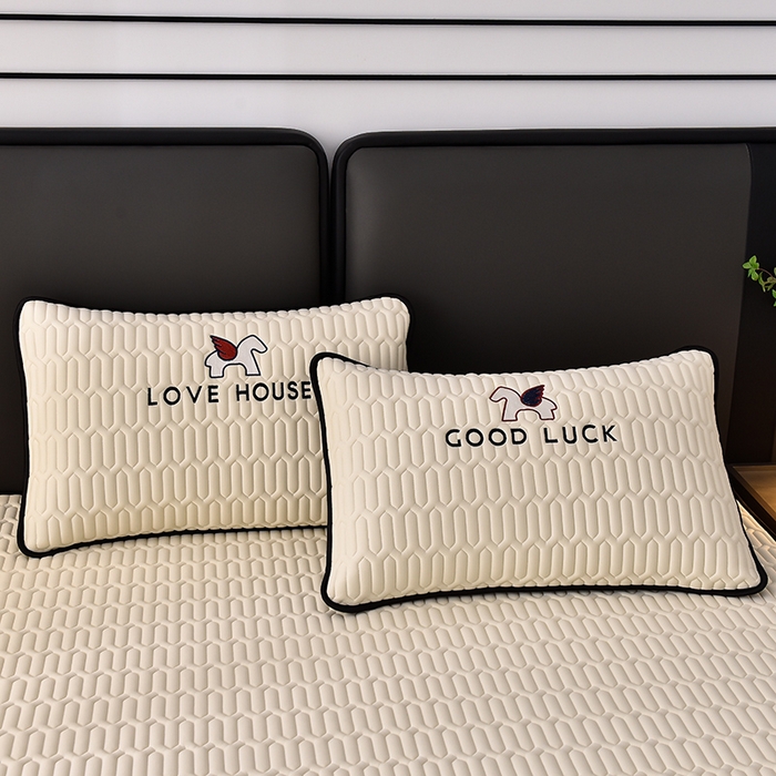 91家纺网 家纺一手货源 找家纺 炫拼家纺 2025春夏新款0.5加厚床笠乳胶凉席-小飞马系列 小飞马-玉石白