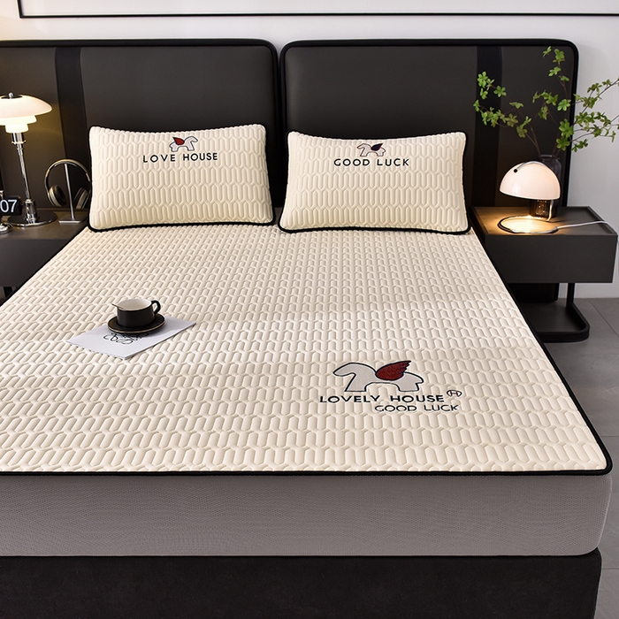 91家纺网 家纺一手货源 找家纺 炫拼家纺 2025春夏新款0.5加厚床笠乳胶凉席-小飞马系列 小飞马-玉石白