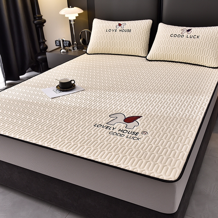 91家纺网 家纺一手货源 找家纺 炫拼家纺 2025春夏新款0.5加厚床笠乳胶凉席-小飞马系列 小飞马-玉石白