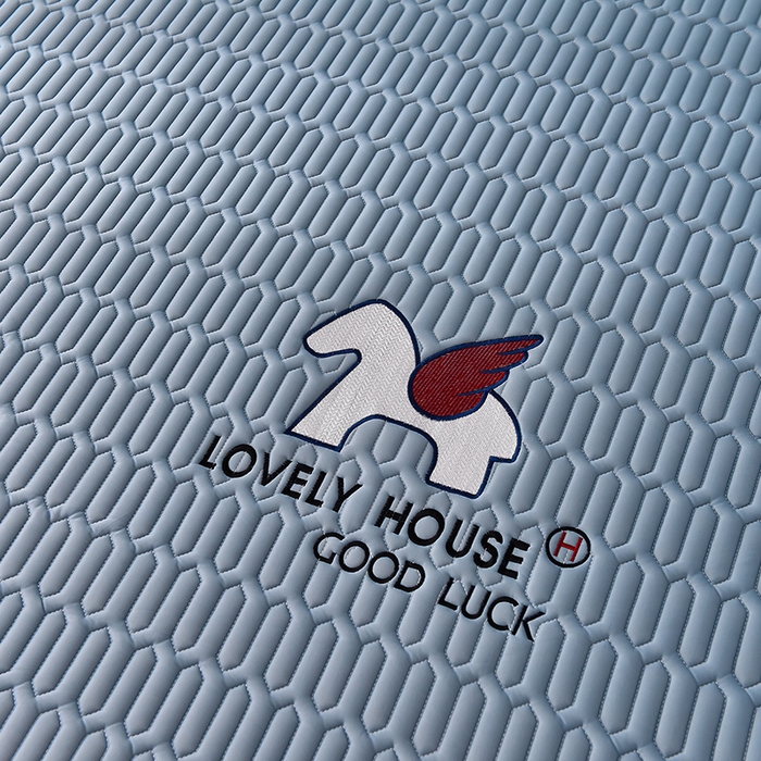 91家纺网 家纺一手货源 找家纺 炫拼家纺 2025春夏新款0.5加厚床笠乳胶凉席-小飞马系列 小飞马-宾利蓝