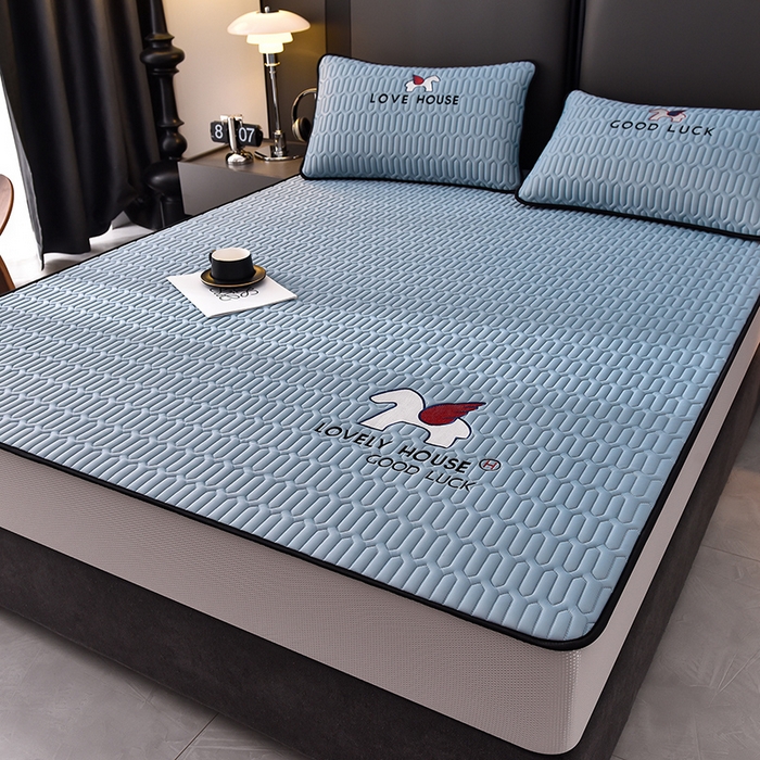 91家纺网 家纺一手货源 找家纺 炫拼家纺 2025春夏新款0.5加厚床笠乳胶凉席-小飞马系列 小飞马-宾利蓝