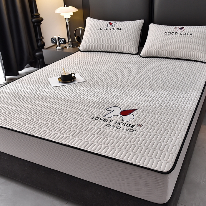 91家纺网 家纺一手货源 找家纺 炫拼家纺 2025春夏新款0.5加厚床笠乳胶凉席-小飞马系列 小飞马-珍珠灰