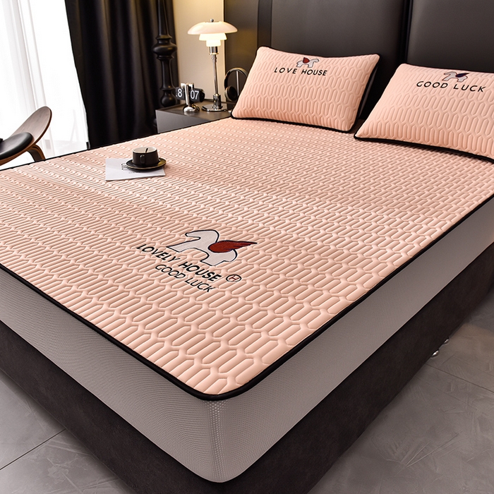 91家纺网 家纺一手货源 找家纺 炫拼家纺 2025春夏新款0.5加厚床笠乳胶凉席-小飞马系列 小飞马-香妃粉