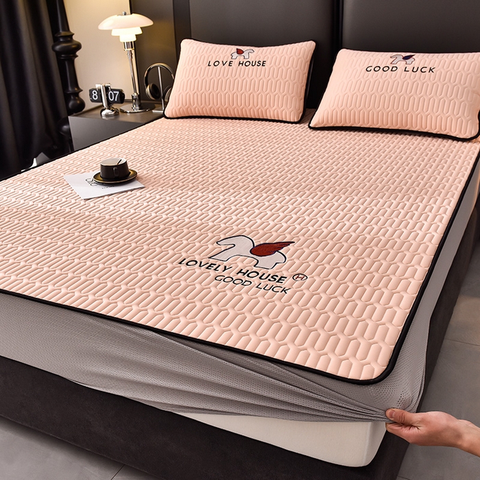 91家纺网 家纺一手货源 找家纺 炫拼家纺 2025春夏新款0.5加厚床笠乳胶凉席-小飞马系列 小飞马-香妃粉