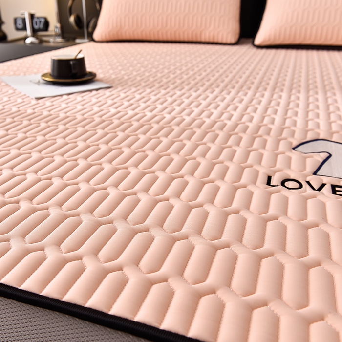 91家纺网 家纺一手货源 找家纺 炫拼家纺 2025春夏新款0.5加厚床笠乳胶凉席-小飞马系列 小飞马-香妃粉