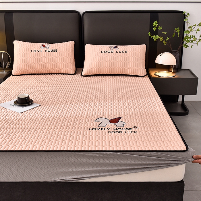 91家纺网 家纺一手货源 找家纺 炫拼家纺 2025春夏新款0.5加厚床笠乳胶凉席-小飞马系列 小飞马-香妃粉