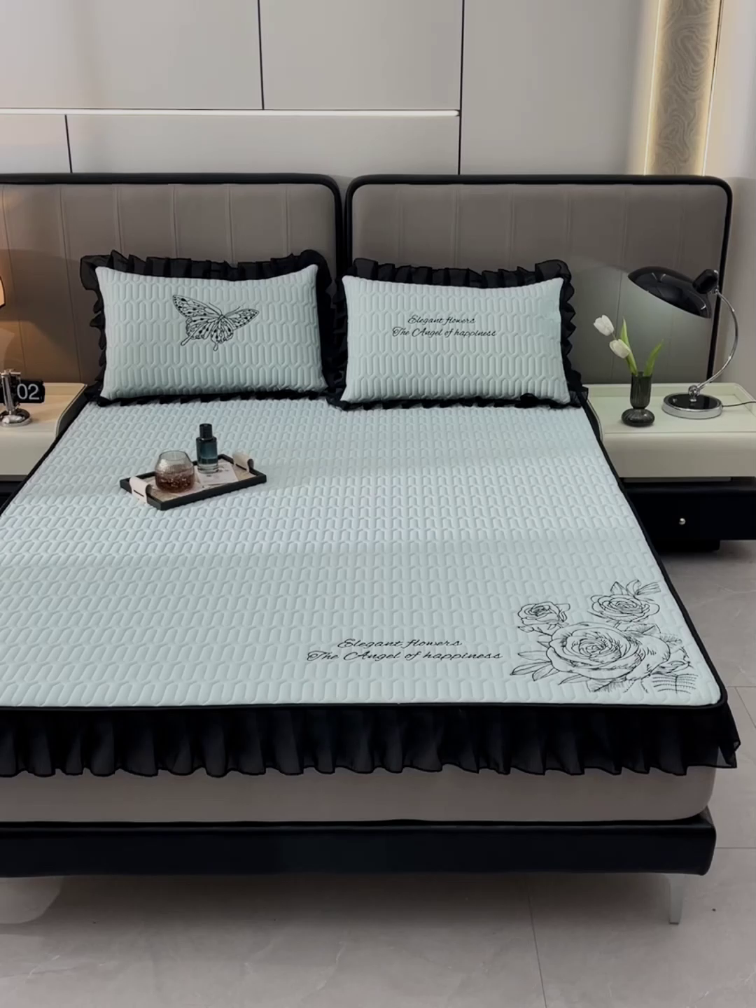 91家纺网 家纺一手货源 找家纺 炫拼家纺 2025春夏新款A类凉感丝花边床笠款乳胶凉席-法式玫瑰 法式玫瑰-冰雪蓝