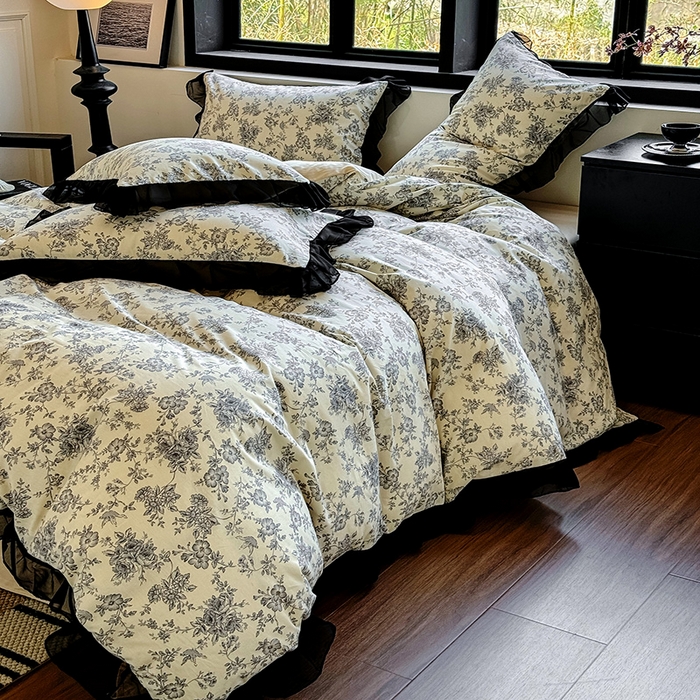 91家纺网 家纺一手货源 找家纺 宅家居 2025新款爆款轻法式赫本风复古印花13372纯棉四件套韩式黑色花边40支全棉三件套 洛莉娜