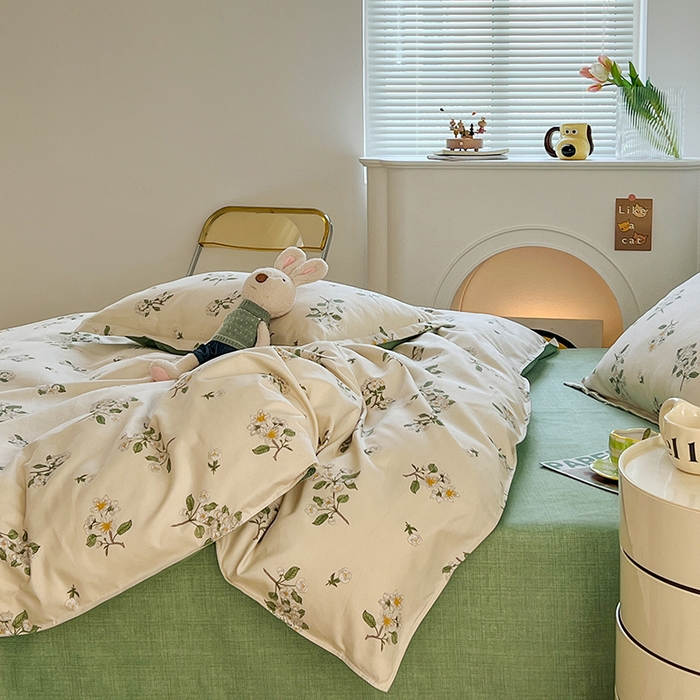 91家纺网 家纺一手货源 找家纺 世爵家纺 2023新款亲肤印花磨毛四件套 花香满园