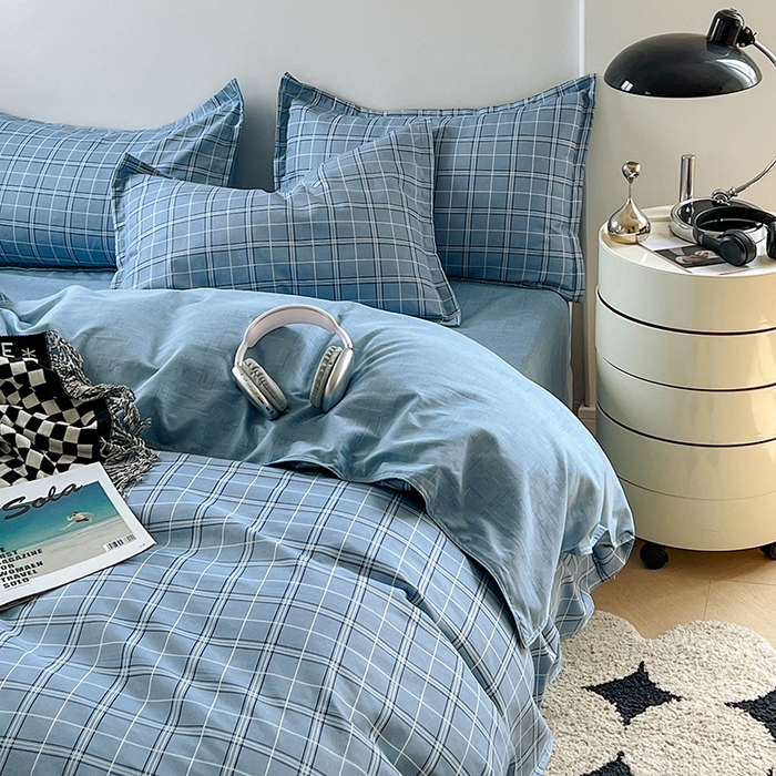 91家纺网 家纺一手货源 找家纺 世爵家纺 2023新款亲肤印花磨毛四件套 格言-蓝