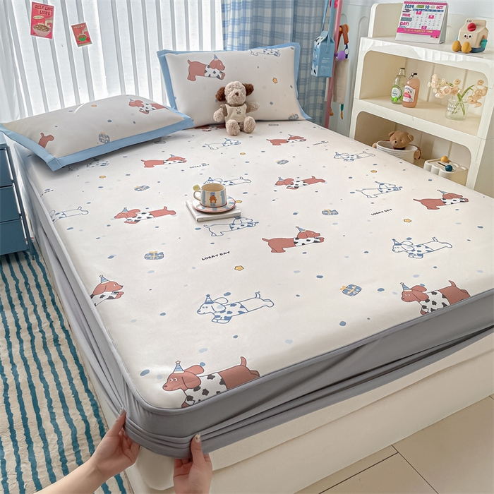 91家纺网 家纺一手货源 找家纺 美澳家纺 2025新款数码印花碳光冰丝席床席床笠三件套 狗狗丫