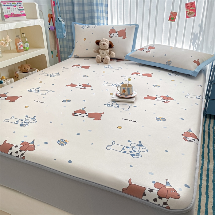 91家纺网 家纺一手货源 找家纺 美澳家纺 2025新款数码印花碳光冰丝席床席床笠三件套 狗狗丫