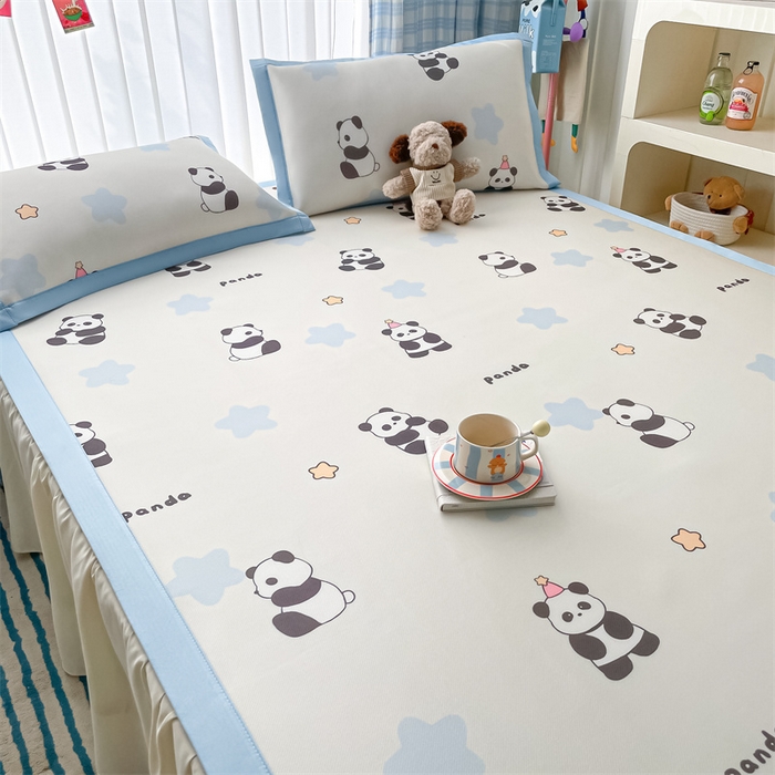 91家纺网 家纺一手货源 找家纺 美澳家纺 2025新款数码印花碳光冰丝席床席床笠三件套 星星熊猫