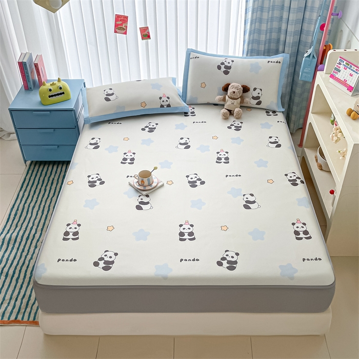 91家纺网 家纺一手货源 找家纺 美澳家纺 2025新款数码印花碳光冰丝席床席床笠三件套 星星熊猫