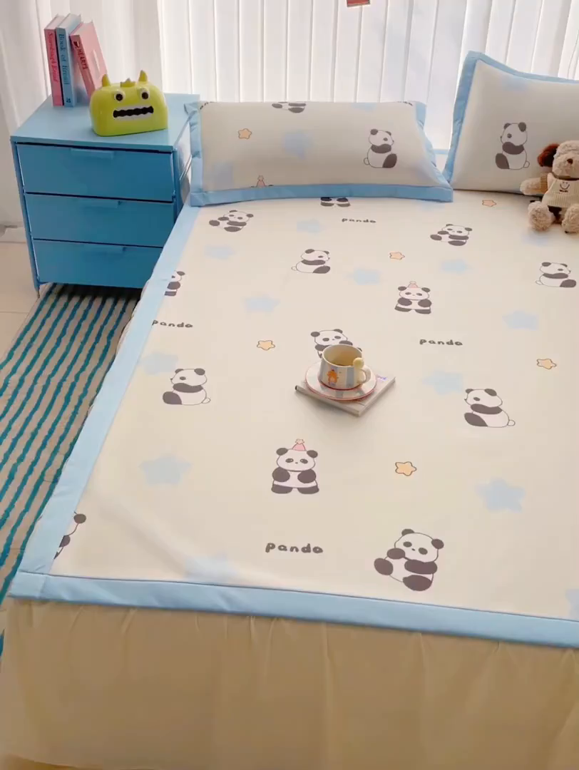 91家纺网 家纺一手货源 找家纺 美澳家纺 2025新款数码印花碳光冰丝席床席床笠三件套 星星熊猫