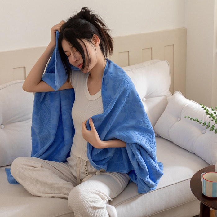 91家纺网 家纺一手货源 找家纺 乐家毛巾被（工厂自产自销） 2025新款欧雅全棉纯棉提花浴巾 深蓝 90x180cm