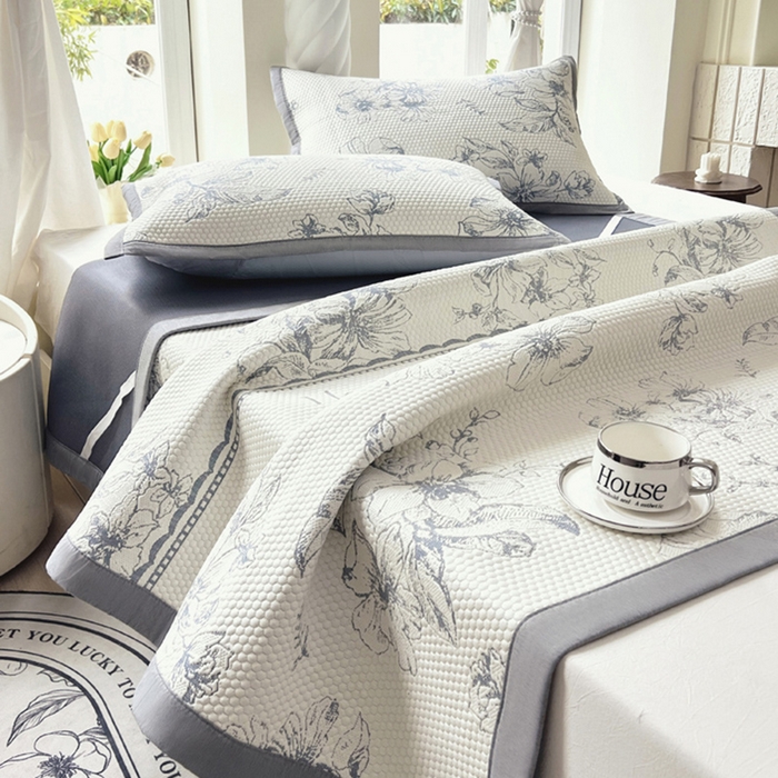 91家纺网 家纺一手货源 找家纺 （总）宜家坊 2025新款A类PE中分子提花软凉席-花夏