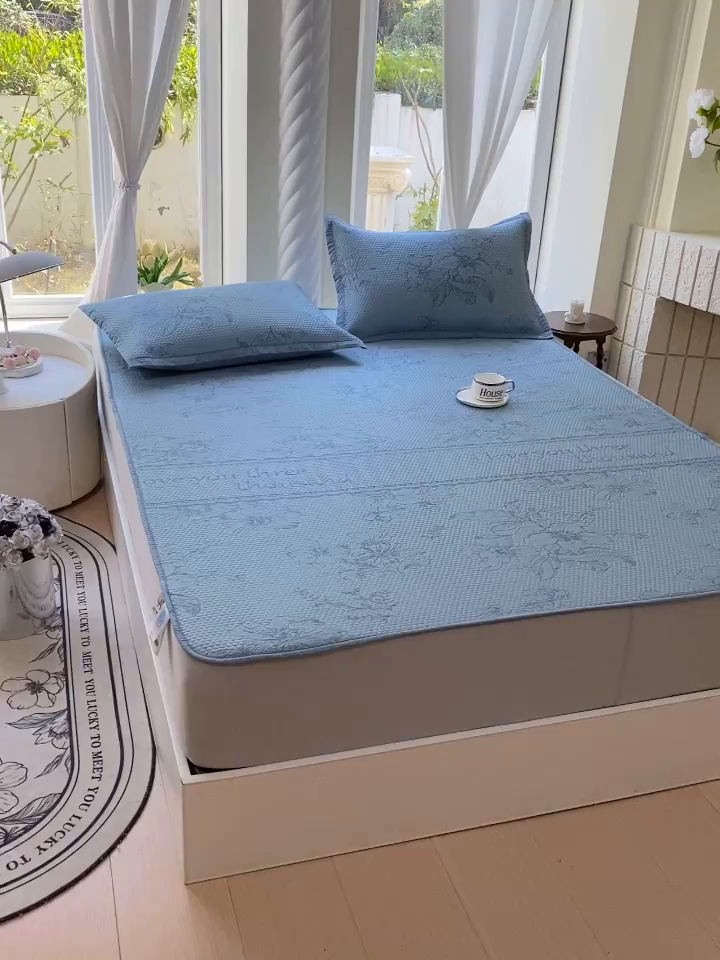 91家纺网 家纺一手货源 找家纺 宜家坊 2025新款A类PE中分子提花软凉席-花夏 床笠款-夏花蓝