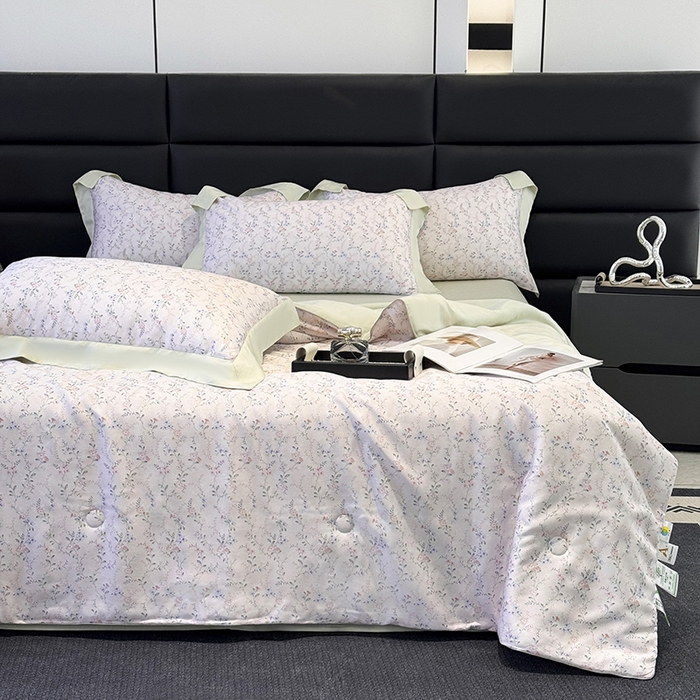 91家纺网 家纺一手货源 找家纺 宜家坊 2025春夏新款莱赛尔天丝夏被嵌绳款数码印花单夏被夏被四件套单床笠单床单款 浅知