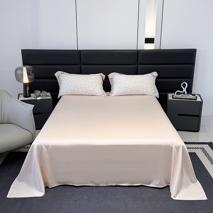 91家纺网 家纺一手货源 找家纺 宜家坊 2025春夏新款莱赛尔天丝夏被嵌绳款数码印花单夏被夏被四件套单床笠单床单款 溪涧花