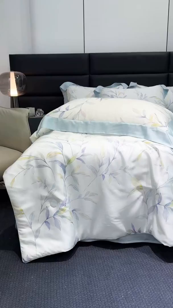 91家纺网 家纺一手货源 找家纺 宜家坊 2025春夏新款莱赛尔天丝夏被嵌绳款数码印花单夏被夏被四件套单床笠单床单款 春晓雨梦