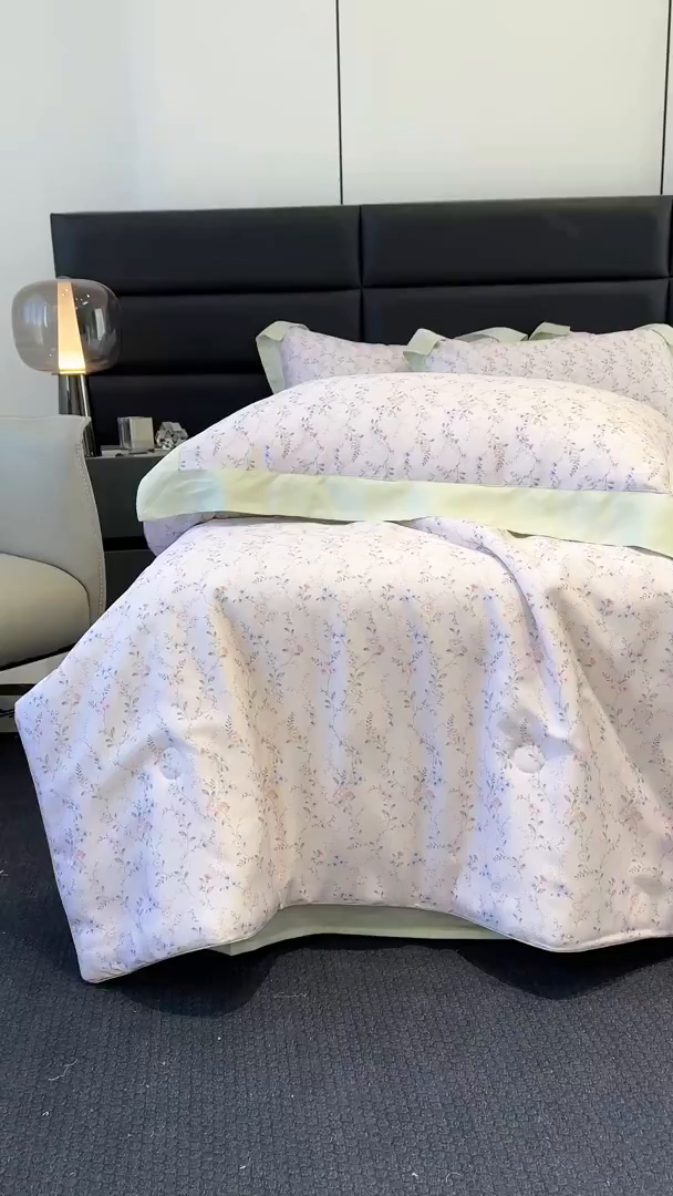 91家纺网 家纺一手货源 找家纺 宜家坊 2025春夏新款莱赛尔天丝夏被嵌绳款数码印花单夏被夏被四件套单床笠单床单款 浅知