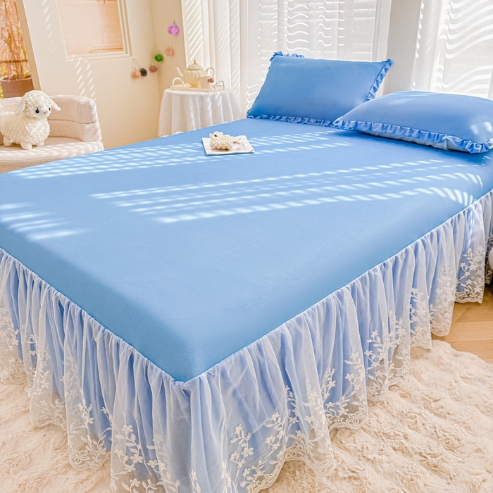 91家纺网 家纺一手货源 找家纺 LIFE.丽芙 2025春夏新款独家研发太空层凉感软席双层蕾丝边冰丝凉席床裙款 冰蓝