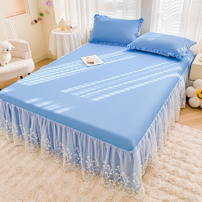 91家纺网 家纺一手货源 找家纺 LIFE.丽芙 2025春夏新款独家研发太空层凉感软席双层蕾丝边冰丝凉席床裙款 冰蓝