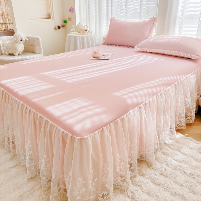 91家纺网 家纺一手货源 找家纺 LIFE.丽芙 2025春夏新款独家研发太空层凉感软席双层蕾丝边冰丝凉席床裙款 樱花粉