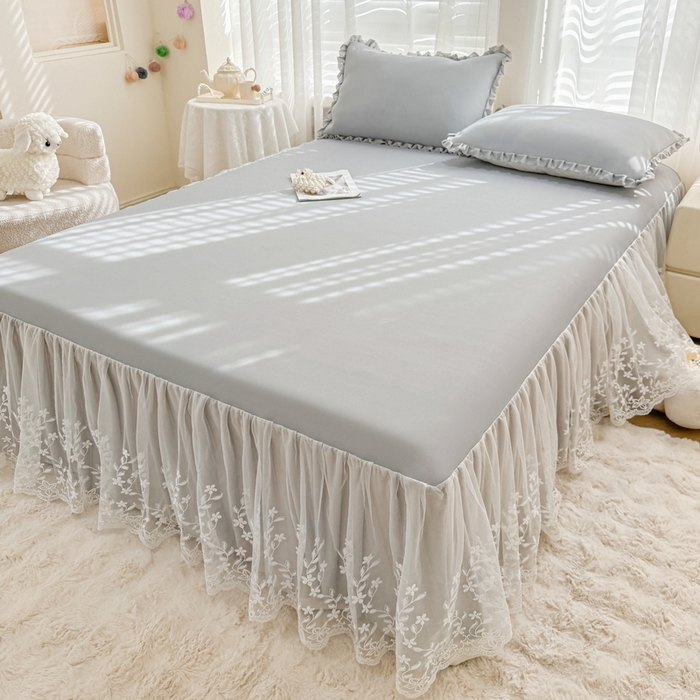 91家纺网 家纺一手货源 找家纺 LIFE.丽芙 2025春夏新款独家研发太空层凉感软席双层蕾丝边冰丝凉席床裙款 浅灰