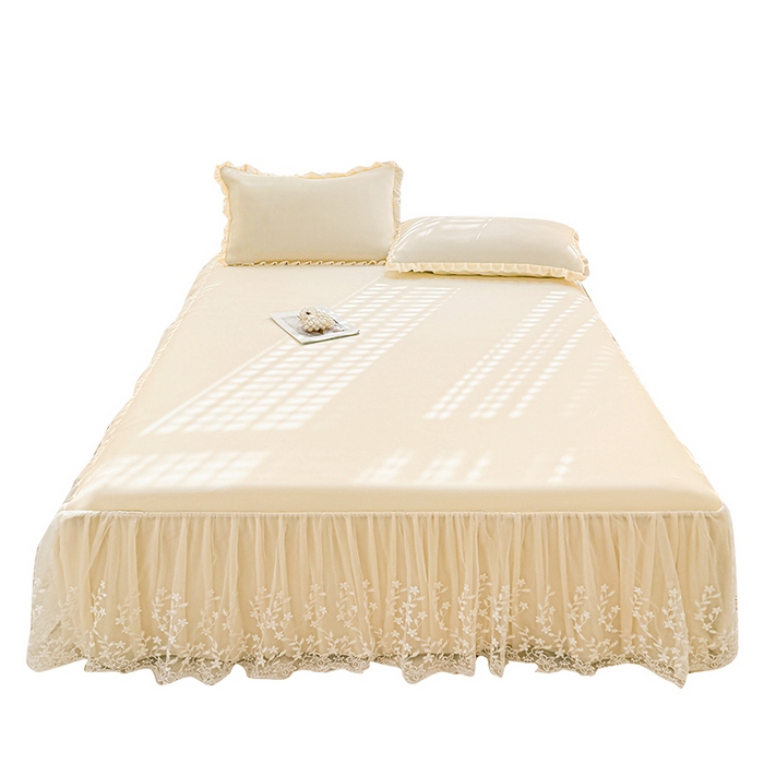 91家纺网 家纺一手货源 找家纺 LIFE.丽芙 2025春夏新款独家研发太空层凉感软席双层蕾丝边冰丝凉席床裙款 奶昔黄