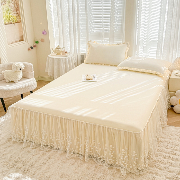 91家纺网 家纺一手货源 找家纺 LIFE.丽芙 2025春夏新款独家研发太空层凉感软席双层蕾丝边冰丝凉席床裙款 奶昔黄