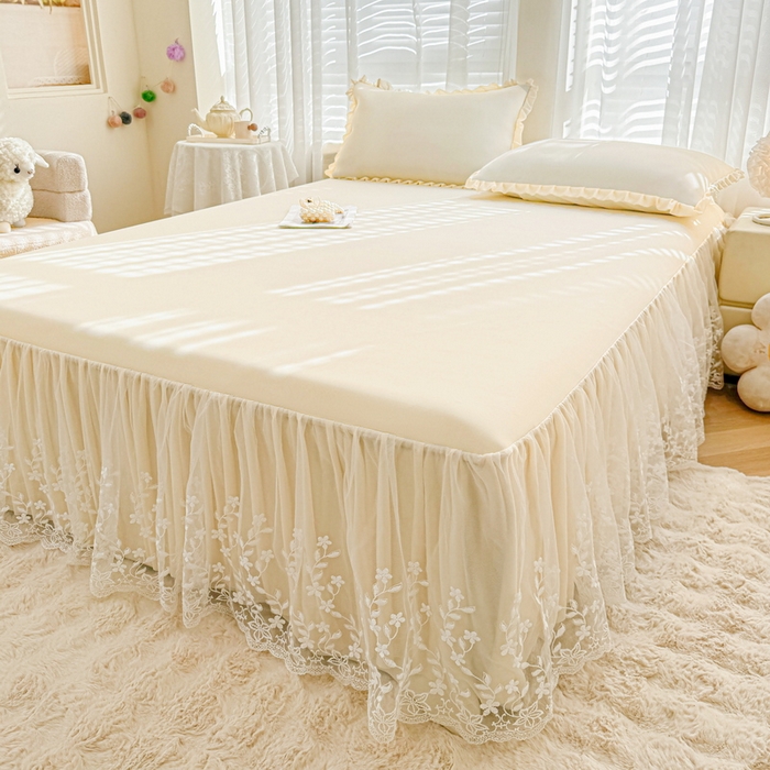 91家纺网 家纺一手货源 找家纺 LIFE.丽芙 2025春夏新款独家研发太空层凉感软席双层蕾丝边冰丝凉席床裙款 奶昔黄