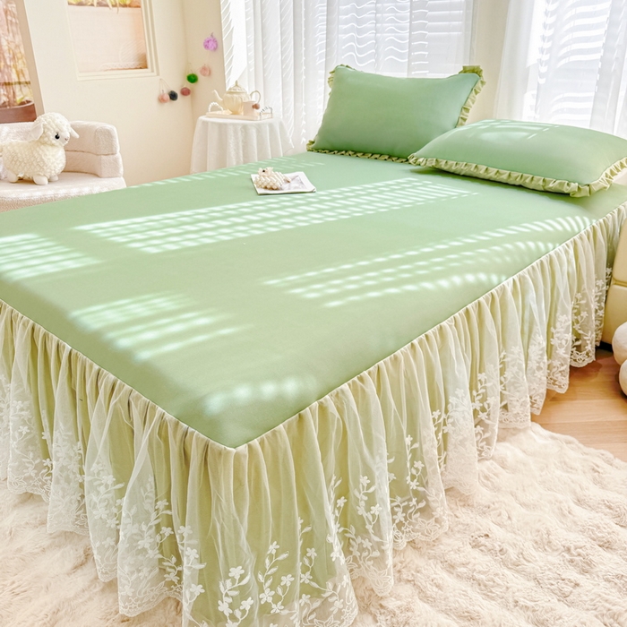 91家纺网 家纺一手货源 找家纺 LIFE.丽芙 2025春夏新款独家研发太空层凉感软席双层蕾丝边冰丝凉席床裙款 牛油果绿