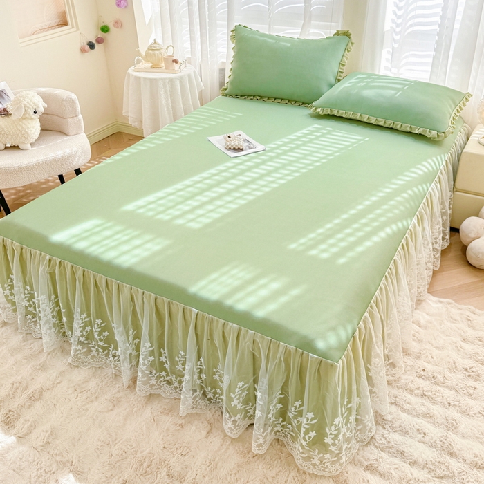 91家纺网 家纺一手货源 找家纺 LIFE.丽芙 2025春夏新款独家研发太空层凉感软席双层蕾丝边冰丝凉席床裙款 牛油果绿