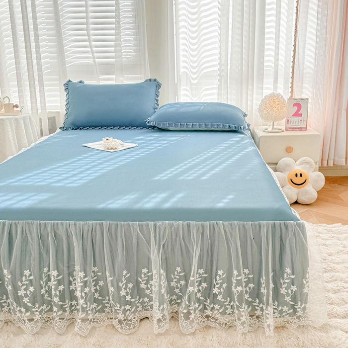 91家纺网 家纺一手货源 找家纺 LIFE.丽芙 2025春夏新款独家研发太空层凉感软席双层蕾丝边冰丝凉席床裙款 宾利蓝