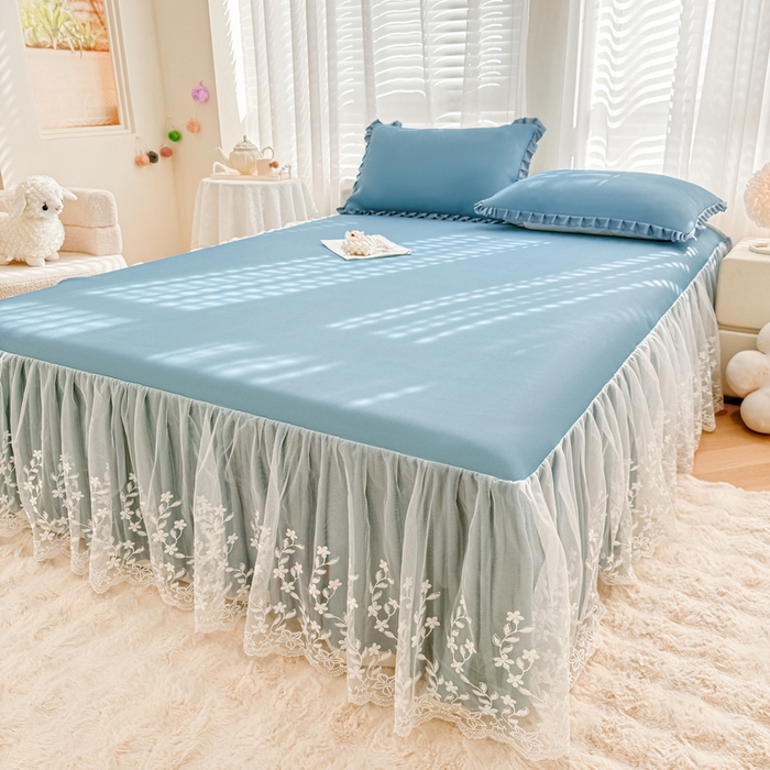 91家纺网 家纺一手货源 找家纺 LIFE.丽芙 2025春夏新款独家研发太空层凉感软席双层蕾丝边冰丝凉席床裙款 宾利蓝