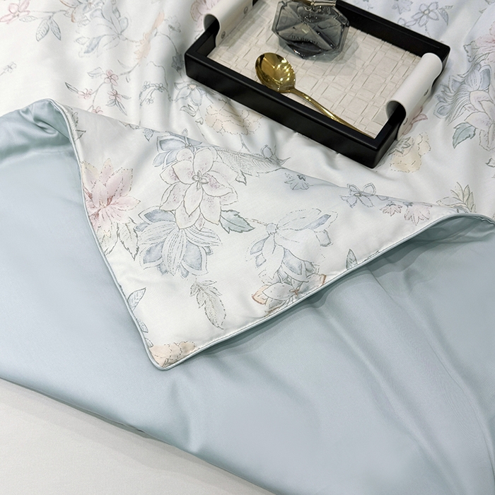 91家纺网 家纺一手货源 找家纺 宜家坊 2025春夏新品莱赛尔天丝数码印花嵌绳单夏被 春日蜜糖