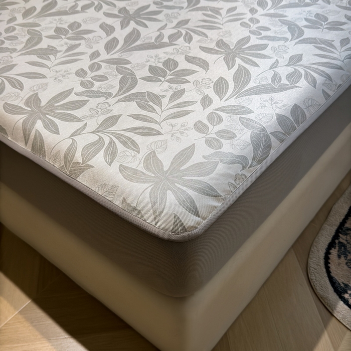 91家纺网 家纺一手货源 找家纺 LIFE.丽芙 2025春夏季新品数码印花冰藤凉席席子床笠三件套加厚冰丝软藤席小清新印花床罩单件（风格二） 绿茵