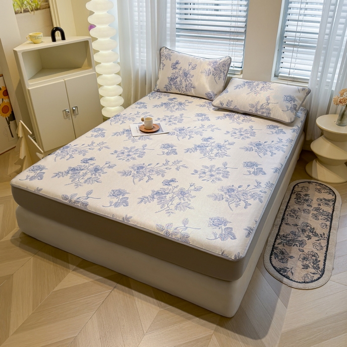 91家纺网 家纺一手货源 找家纺 LIFE.丽芙 2025春夏季新品数码印花冰藤凉席席子床笠三件套加厚冰丝软藤席小清新印花床罩单件（风格二） 赫本