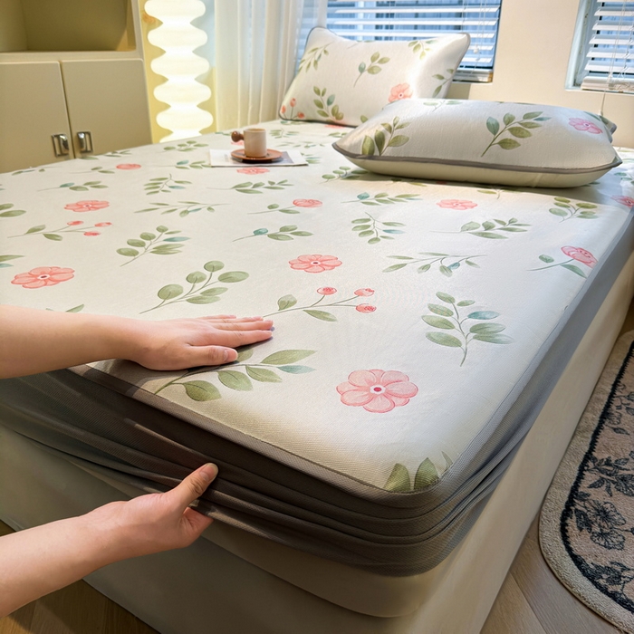 91家纺网 家纺一手货源 找家纺 LIFE.丽芙 2025春夏季新品数码印花冰藤凉席席子床笠三件套加厚冰丝软藤席小清新印花床罩单件（风格二） 莫妮卡